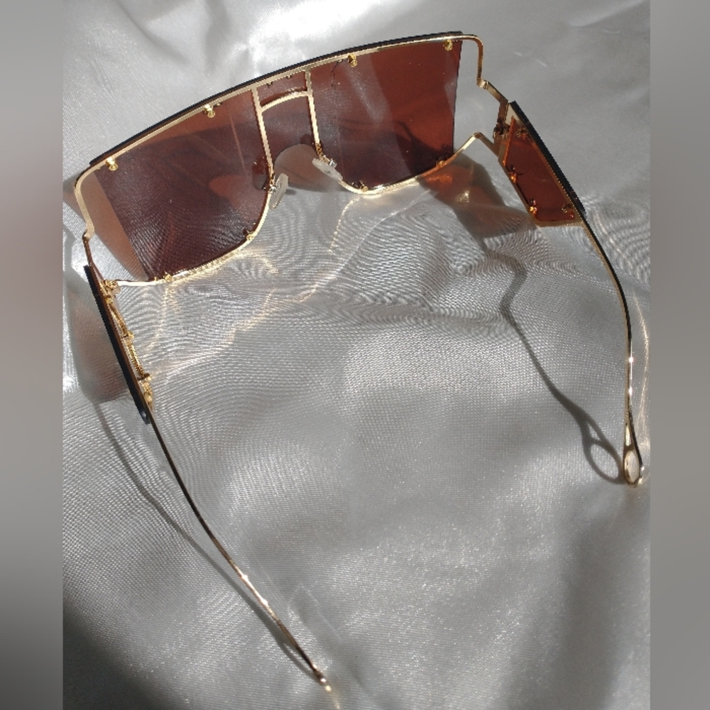 Brown high fashion sunglasses - Picture 5 of 7